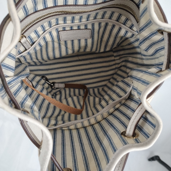 Modern Dooney & Bourke Ecru Saffiano Leather Drawstring Bucket Bag Purse - Picture 14 of 16